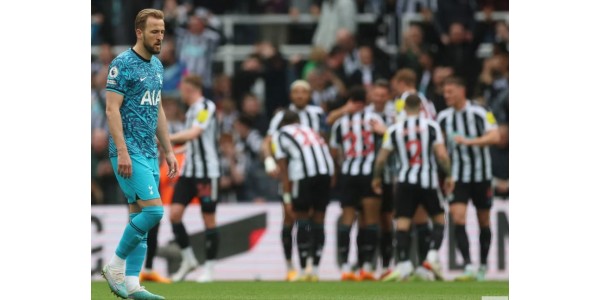 Valioliiga: Newcastle 6:1 Tottenham, Tottenhamin romahdus