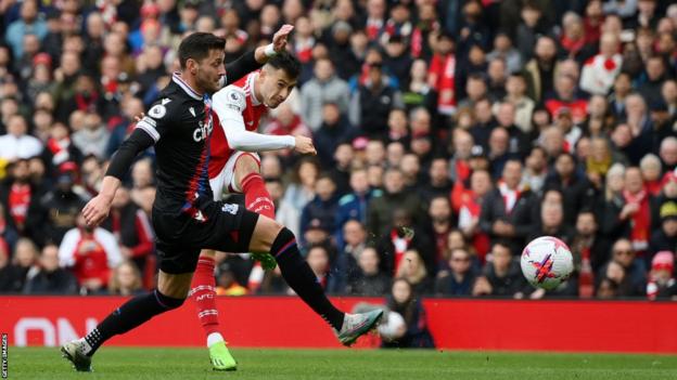 Valioliiga: Arsenal 4-1 Crystal Palace, 2 maalia ja 1 syöttö Sakalta